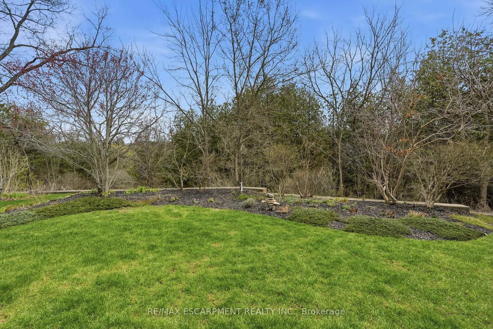 253 Millview Court - Photo 47