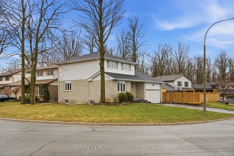 1853 Mapleridge Dr, Peterborough, K9K 1R1 | Image 3