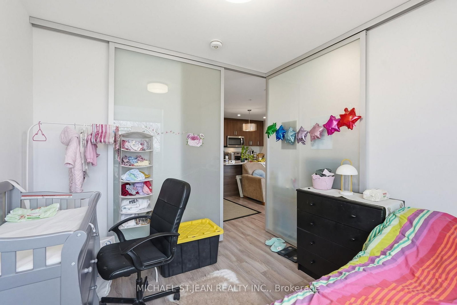 479 Charlton Avenue E, Unit 306 - Photo 11