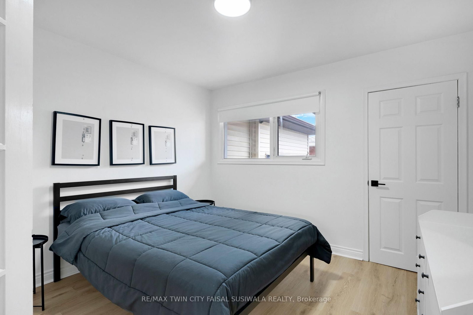 335 SPEEDVALE Avenue E - Photo 19