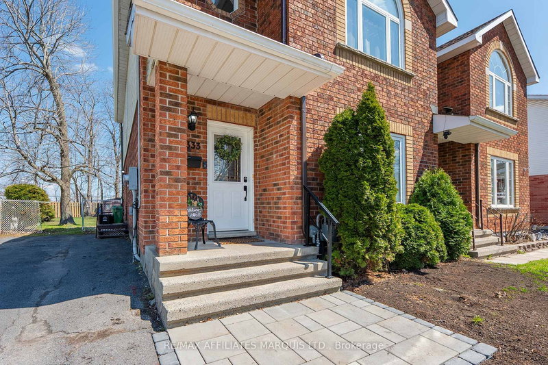 2333 Emily Cres, Cornwall, K6H 7H5 | Image 3