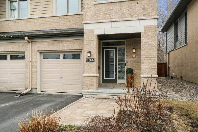 534 STARGAZER Cres, Ottawa, K4M 0H2 | Image 2