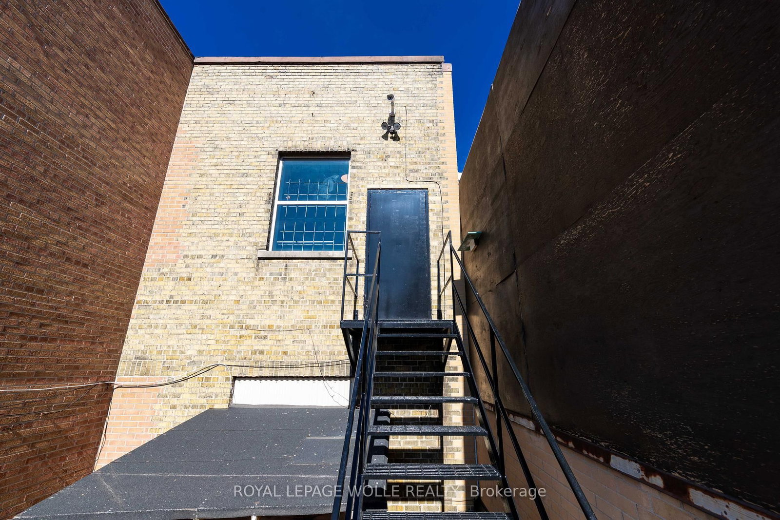 19 King Street E - Photo 18