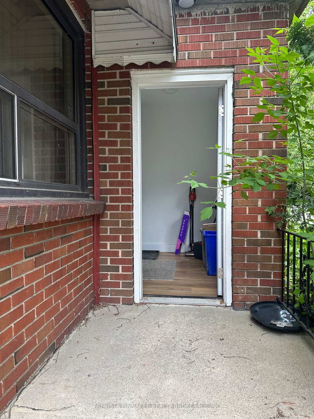 Main - 101 OXFORD Street W