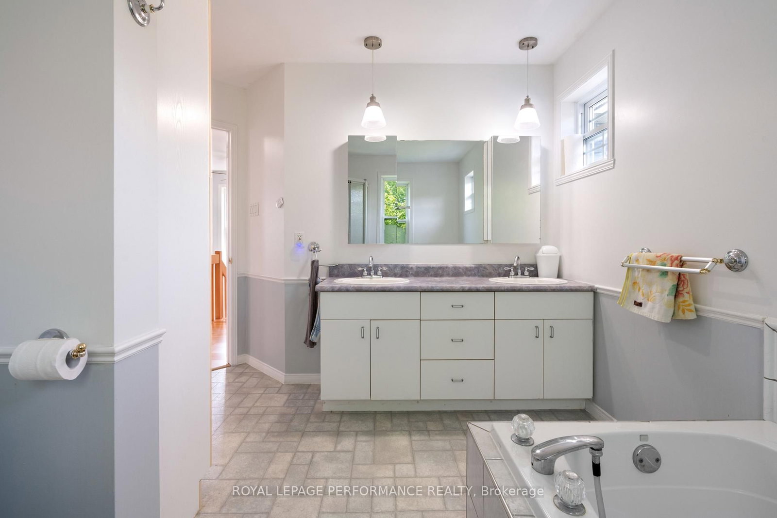 6123 MacBain Street • South Glengarry, ON photo 12