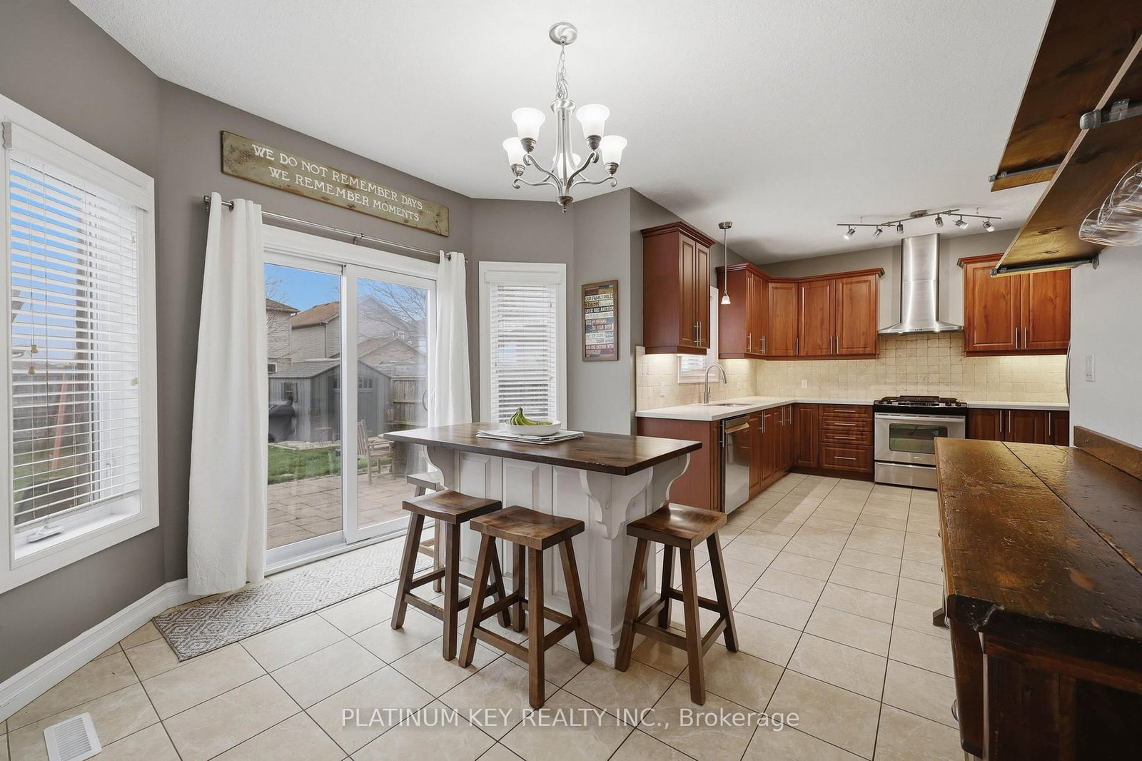 979 Moy Crescent - Photo 12