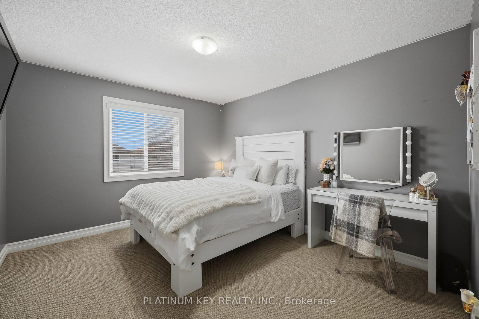 979 Moy Crescent - Photo 28