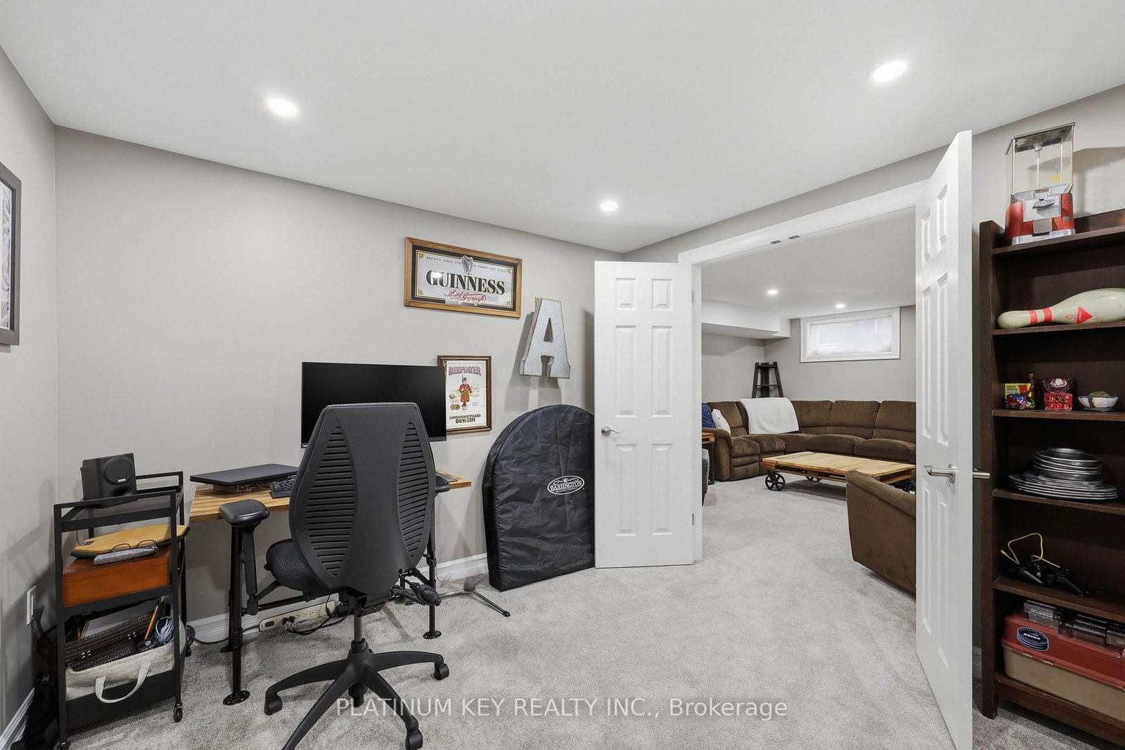 979 Moy Crescent - Photo 37