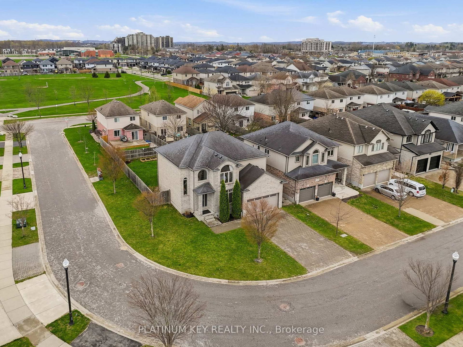 979 Moy Crescent - Photo 45