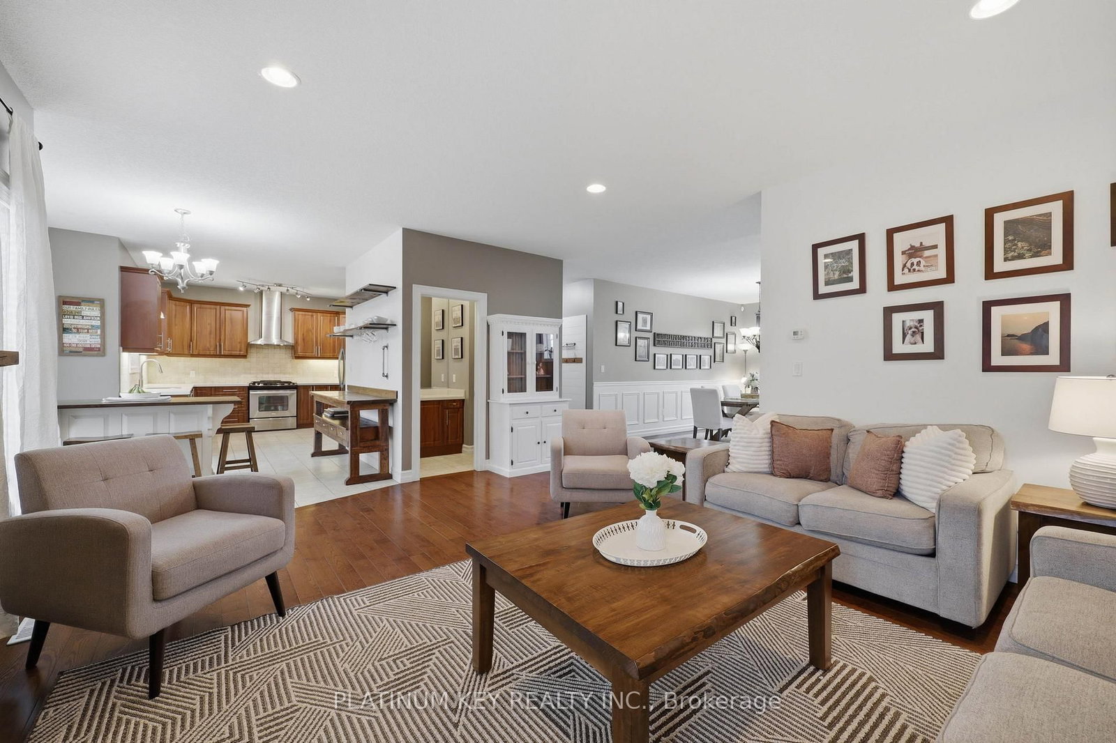 979 Moy Crescent - Photo 9