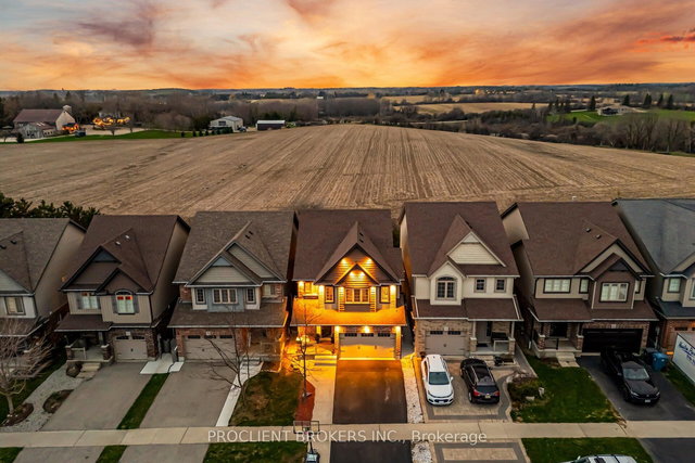 147 Couling Crescent