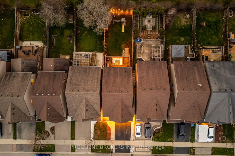 147 Couling Cres, Guelph, N1H 6J1 | Image 2