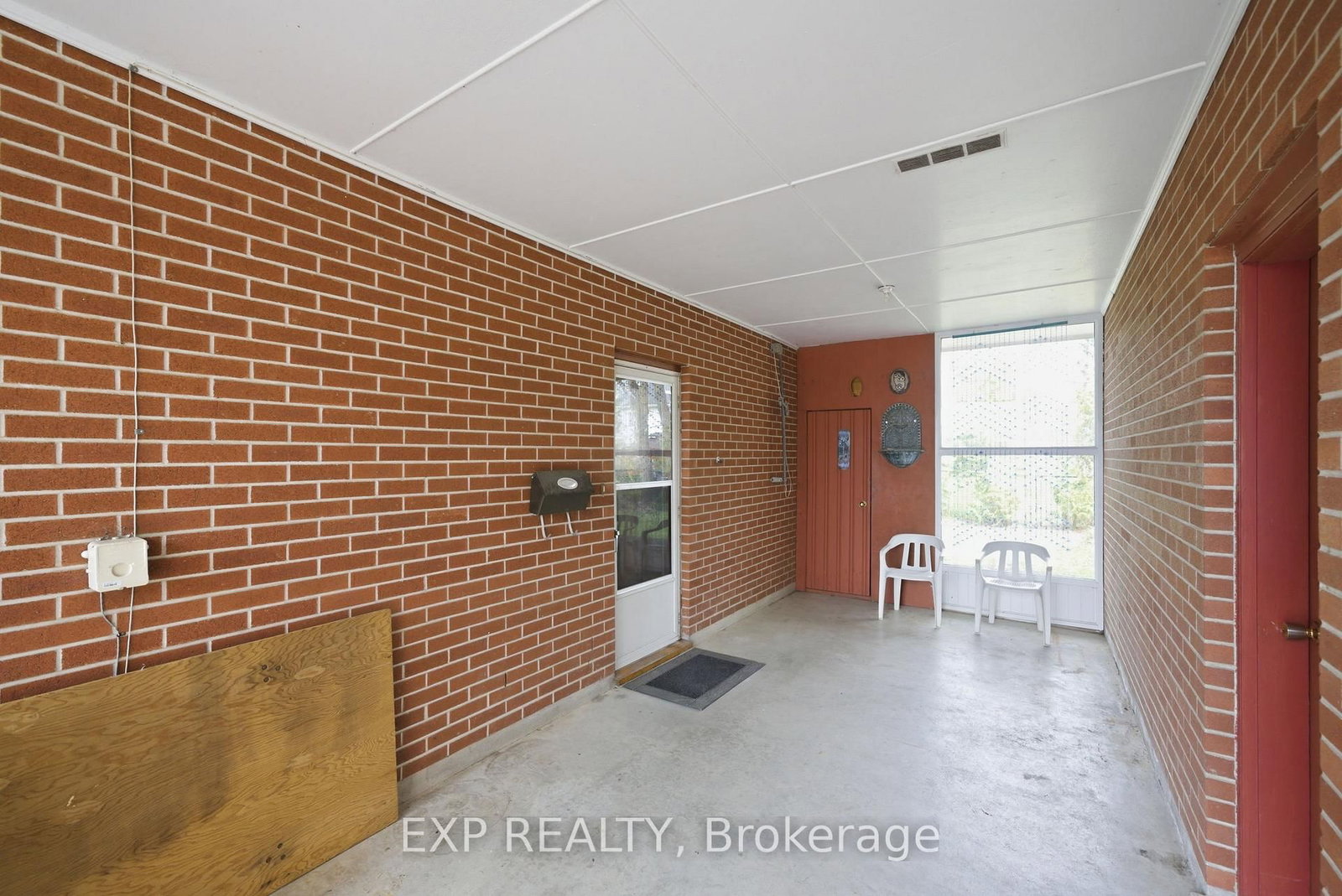 20 Roosevelt Street - Photo 28