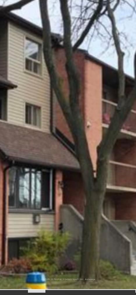 111 - 30 Hickory St, Waterloo, N2J 4L4 | Image 2