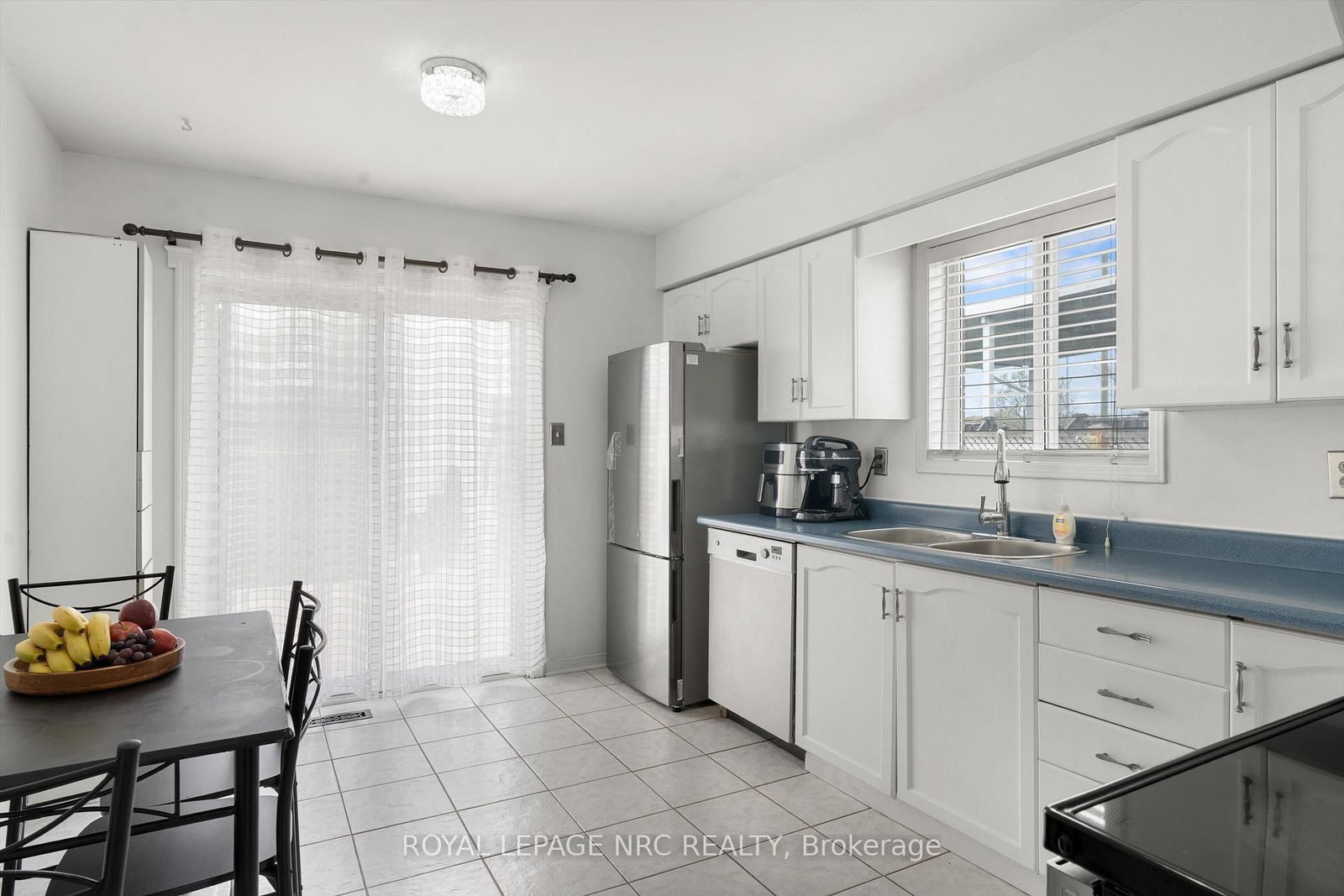 147 St. Lawrence Drive - Photo 13