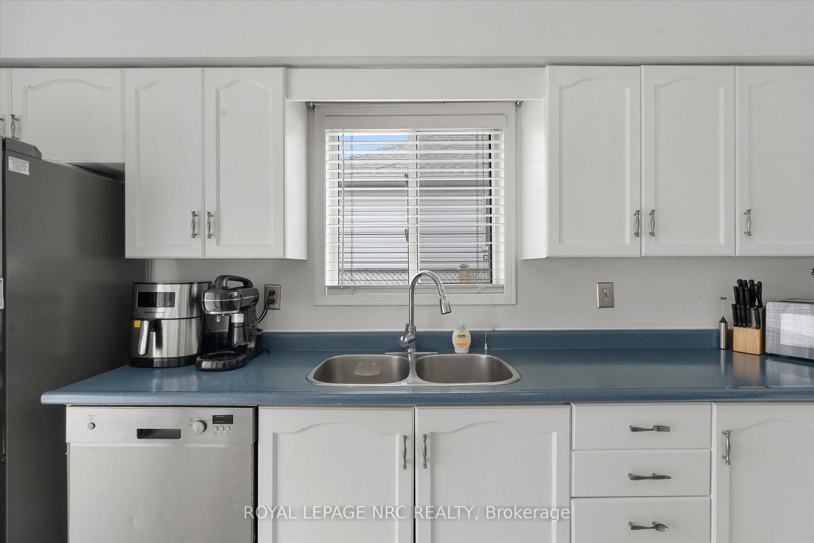 147 St. Lawrence Drive - Photo 16