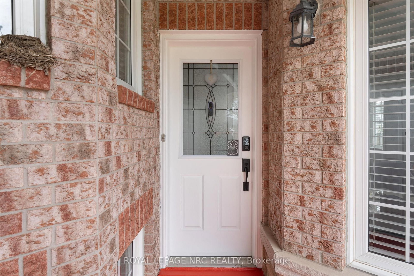 147 St. Lawrence Drive - Photo 3