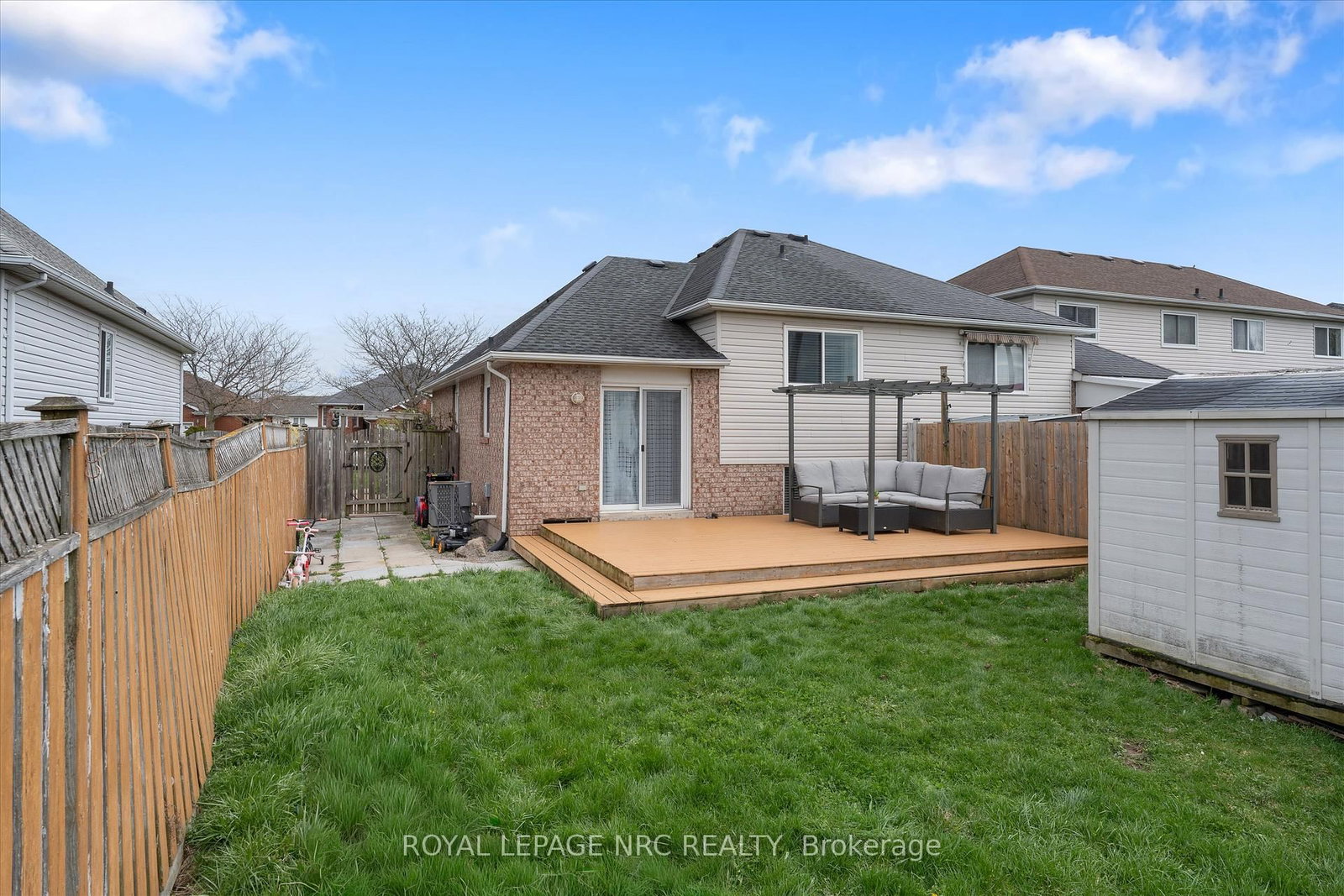 147 St. Lawrence Drive - Photo 32