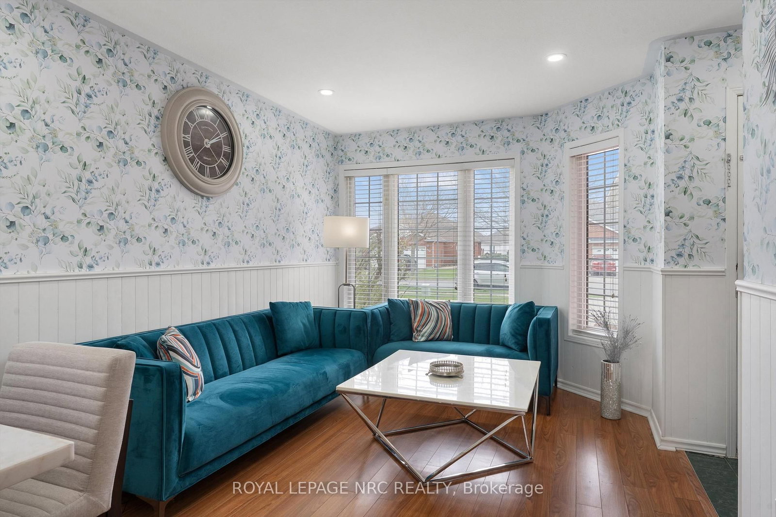 147 St. Lawrence Drive - Photo 8