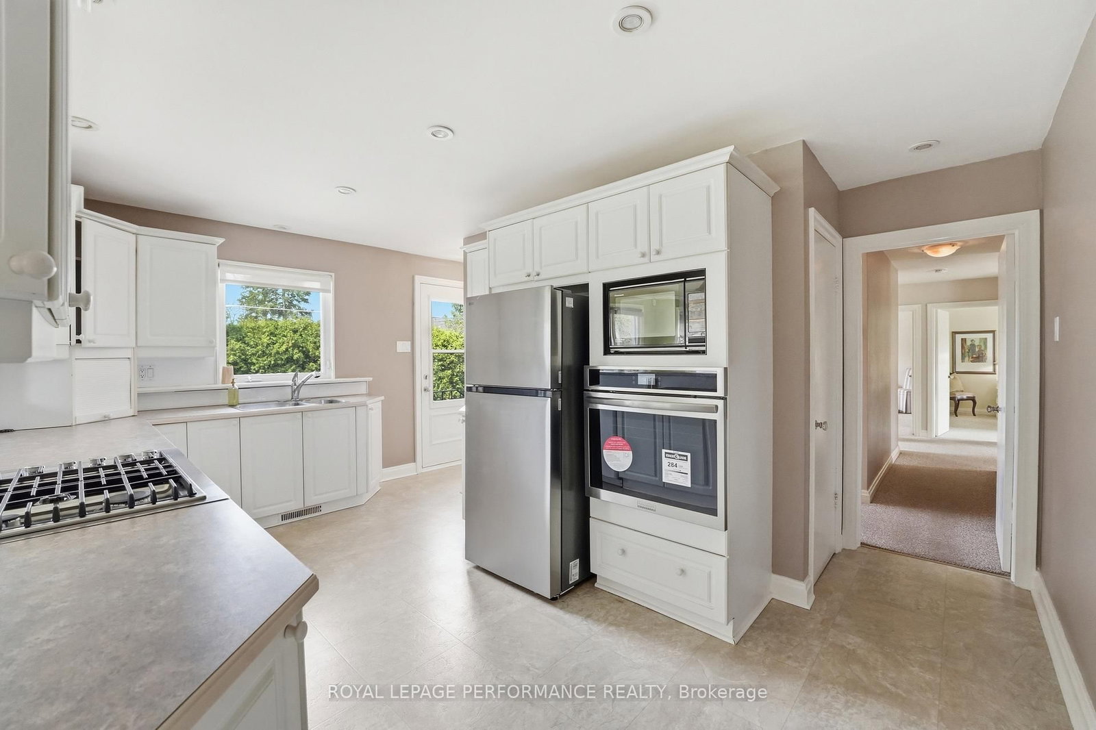 880 Melwood Avenue - Photo 16
