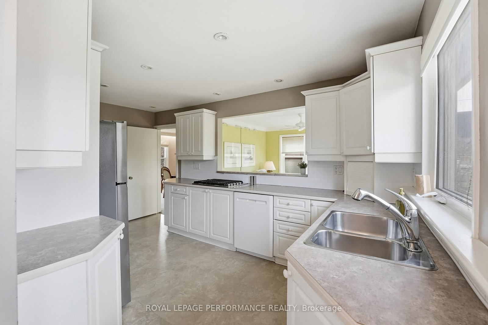880 Melwood Avenue - Photo 20
