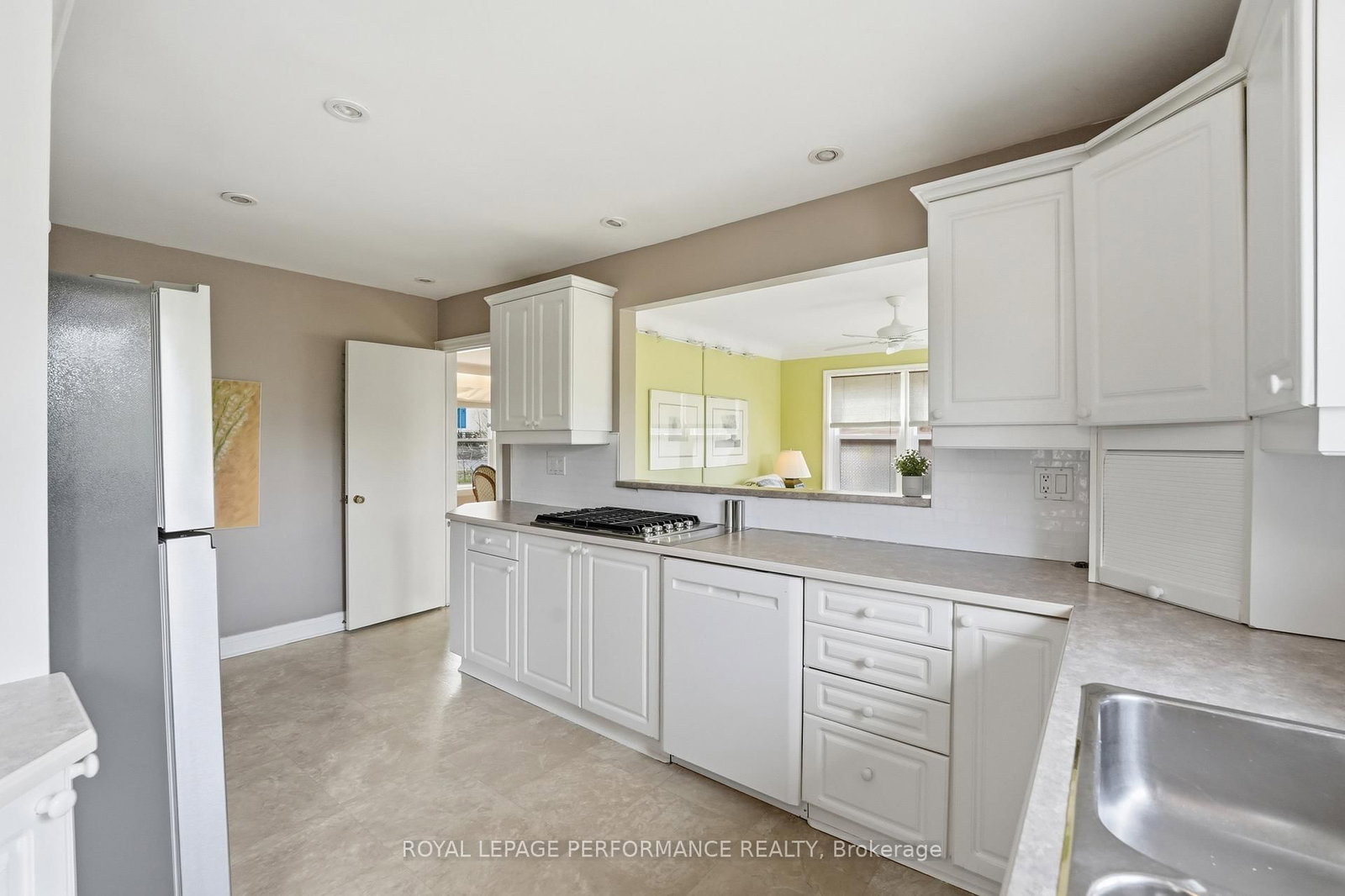 880 Melwood Avenue - Photo 21