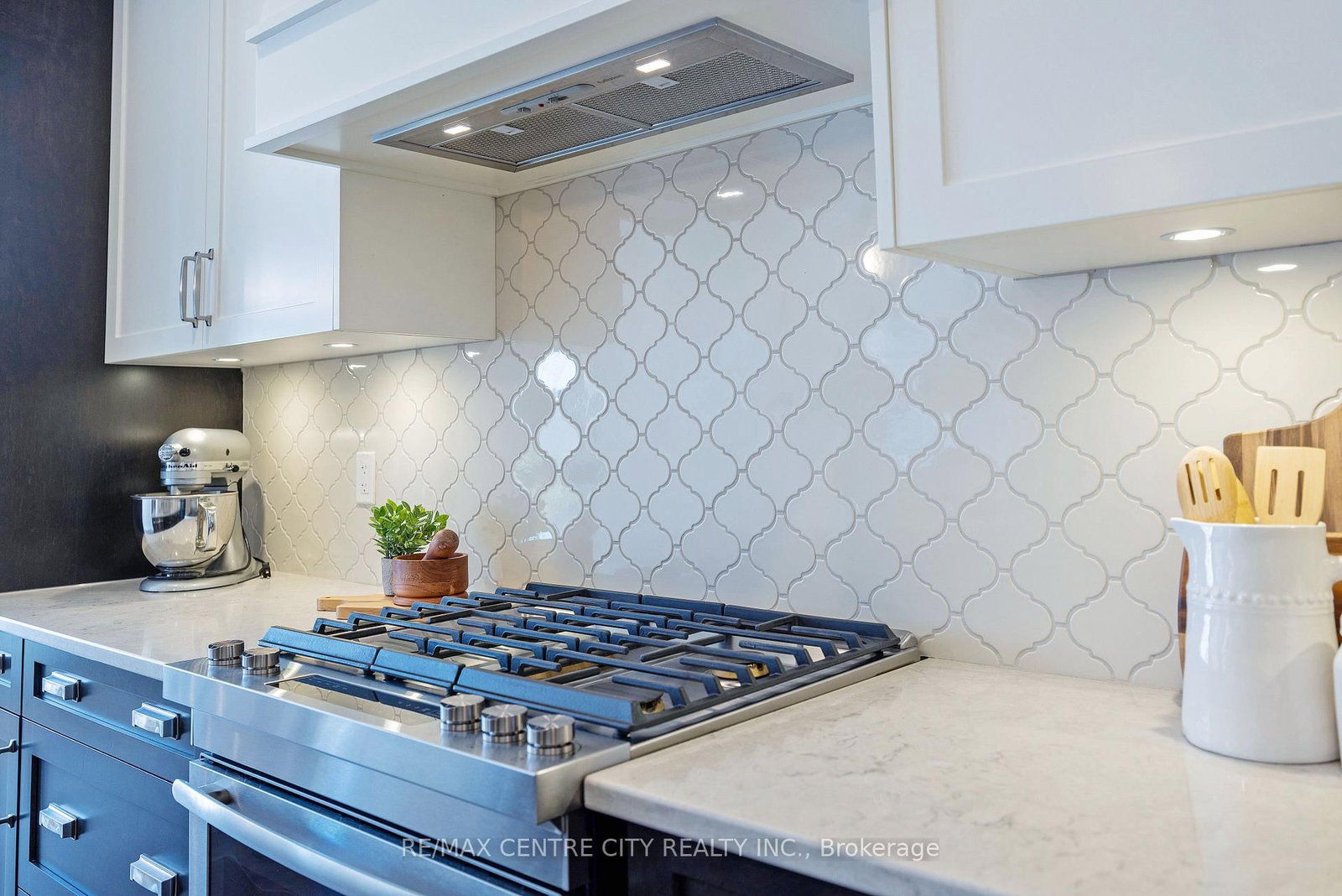 1166 Riverbend Road, Unit 7 - Photo 11