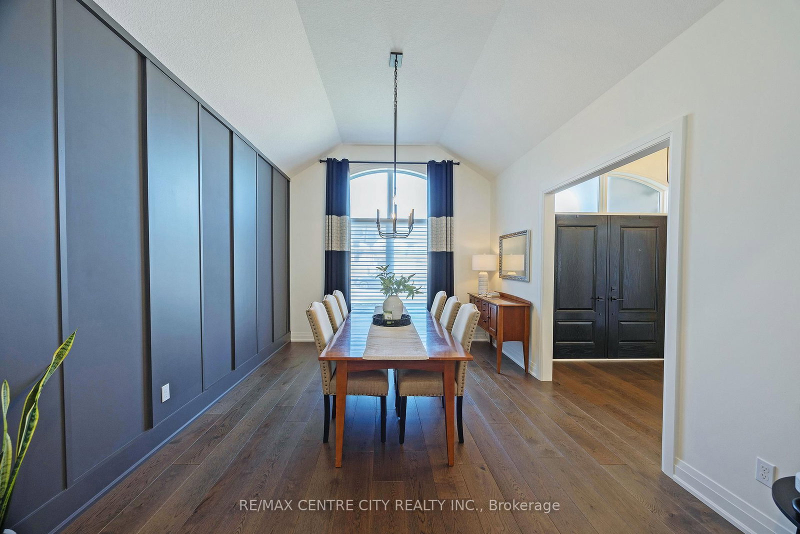 1166 Riverbend Road, Unit 7 - Photo 15