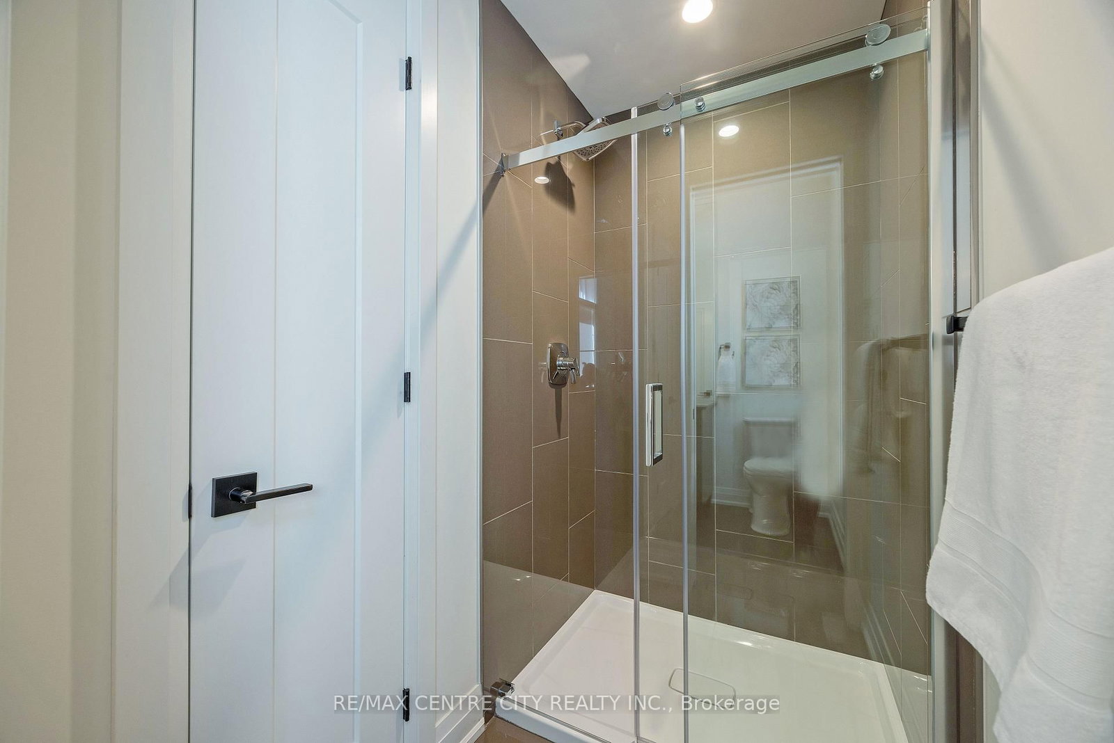 1166 Riverbend Road, Unit 7 - Photo 24