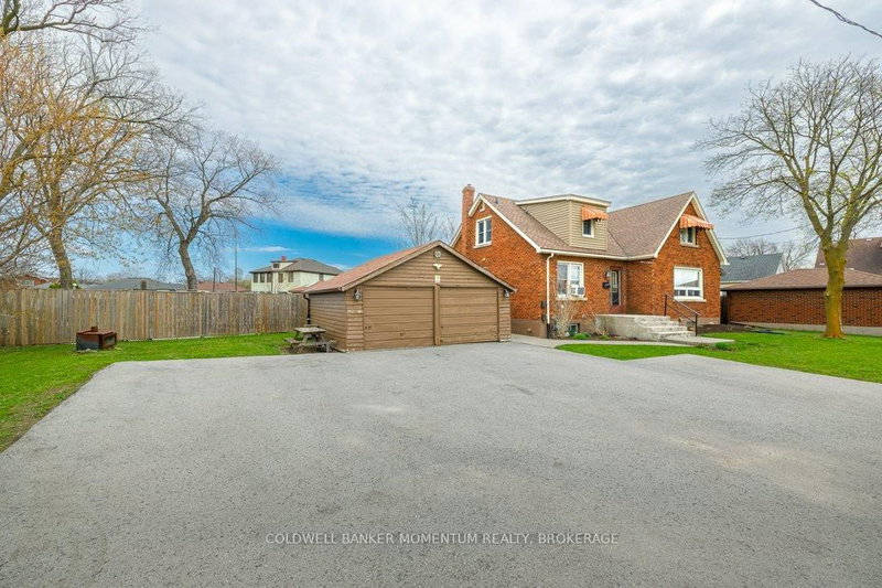 5110 Stanley Ave, Niagara Falls, L2E 5A2 | Image 3