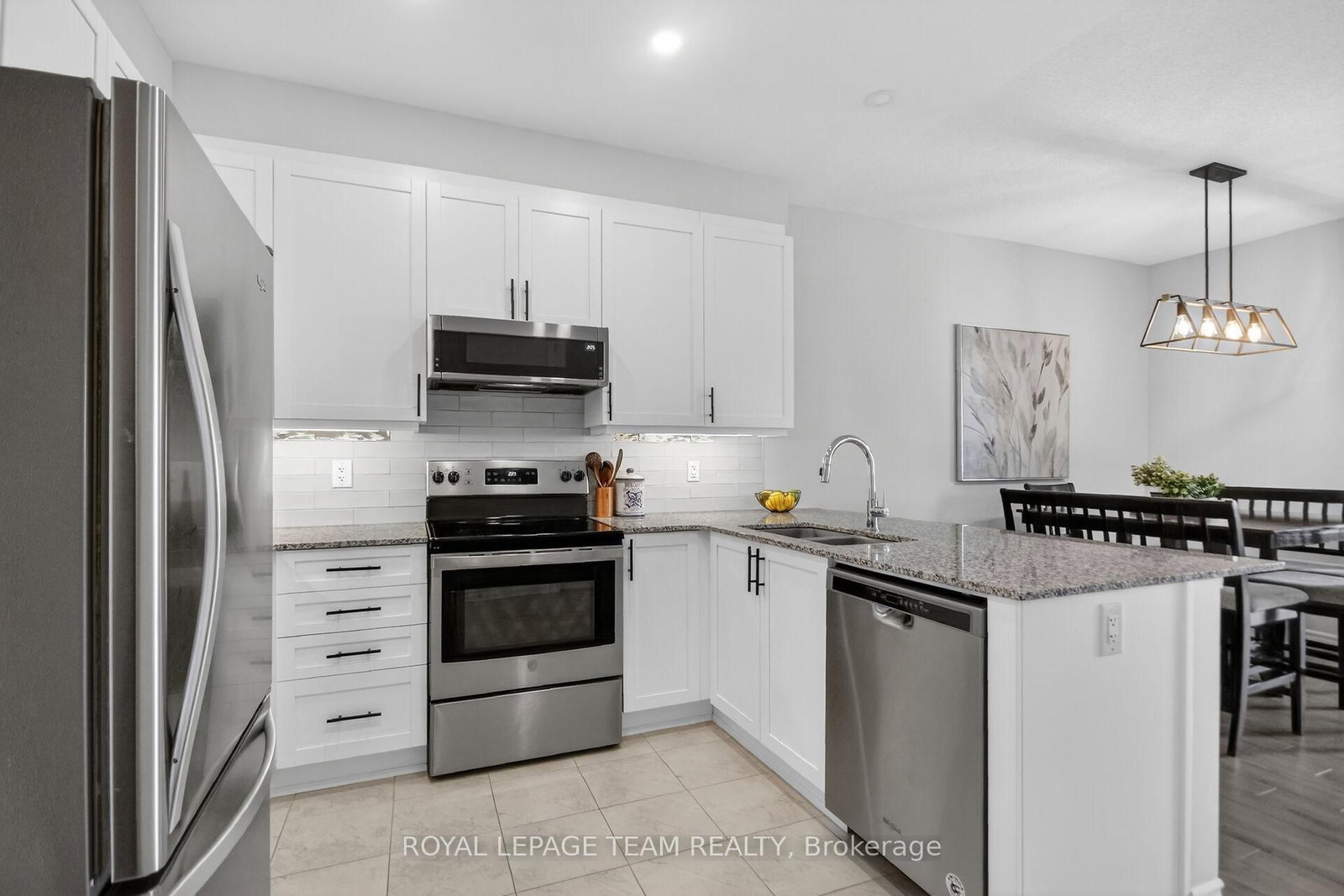 802 Bascule Place • Richmond, ON photo 13
