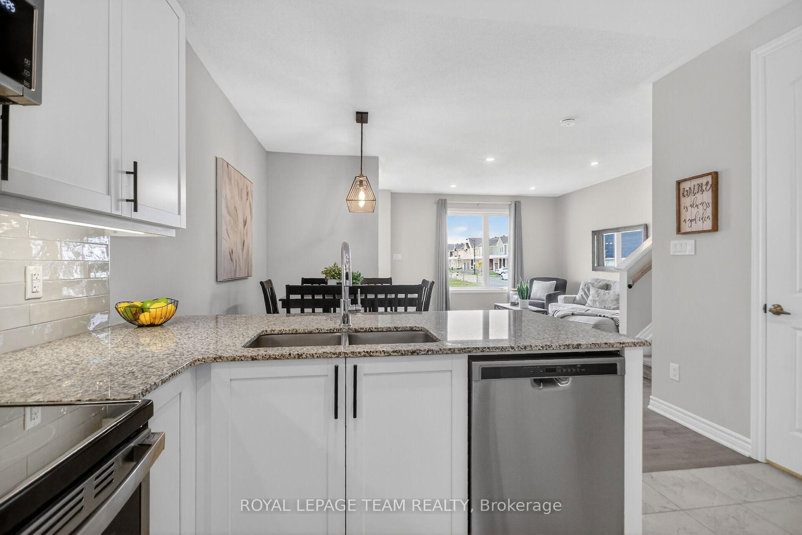 802 Bascule Place • Richmond, ON photo 15