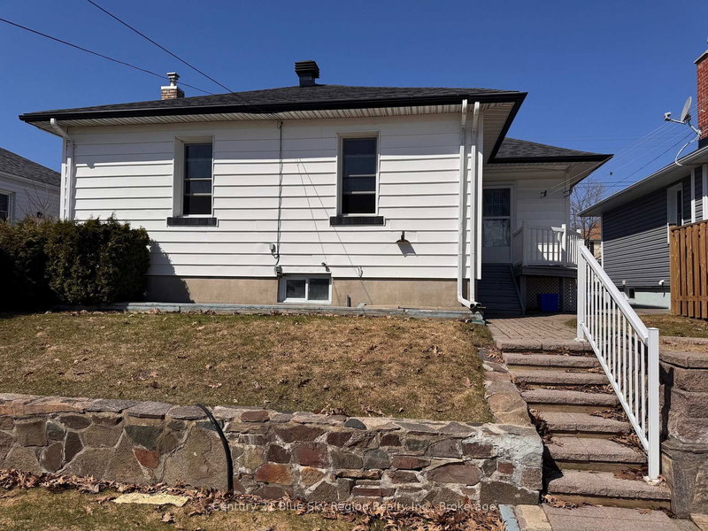 918 Douglas St, North Bay, P1B 5P6 | Image 3