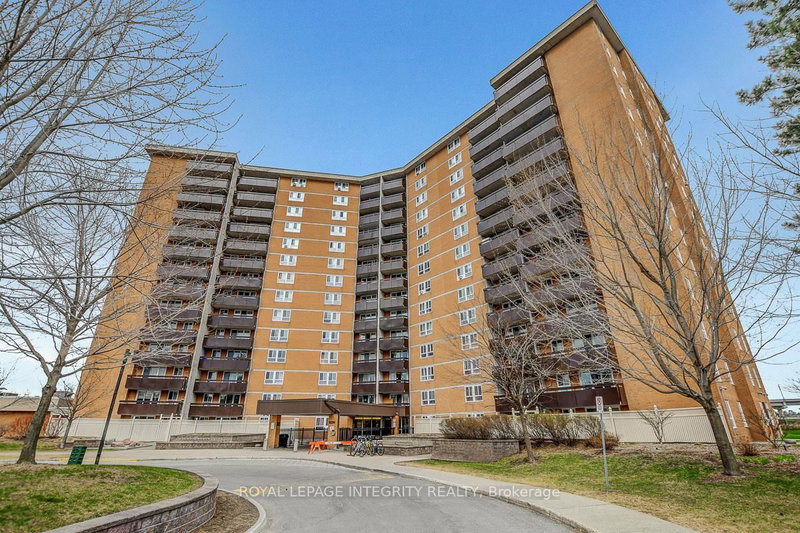 206 - 2000 Jasmine Cres, Ottawa, K1J 8K4 | Image 2