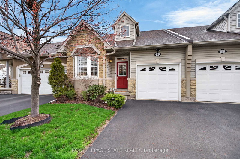 9 - 212 Stonehenge Dr, Hamilton, L9K 1N5 | Image 2