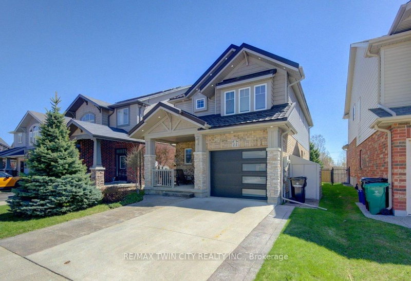 11 Frey Cres, Kitchener, N2E 4L5 | Image 2
