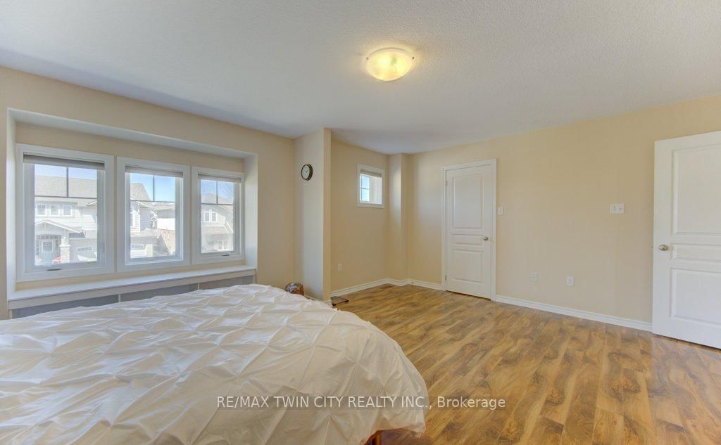 11 Frey Crescent - Photo 32