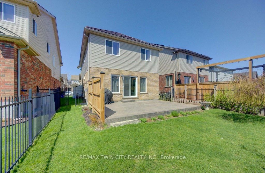 11 Frey Crescent - Photo 34