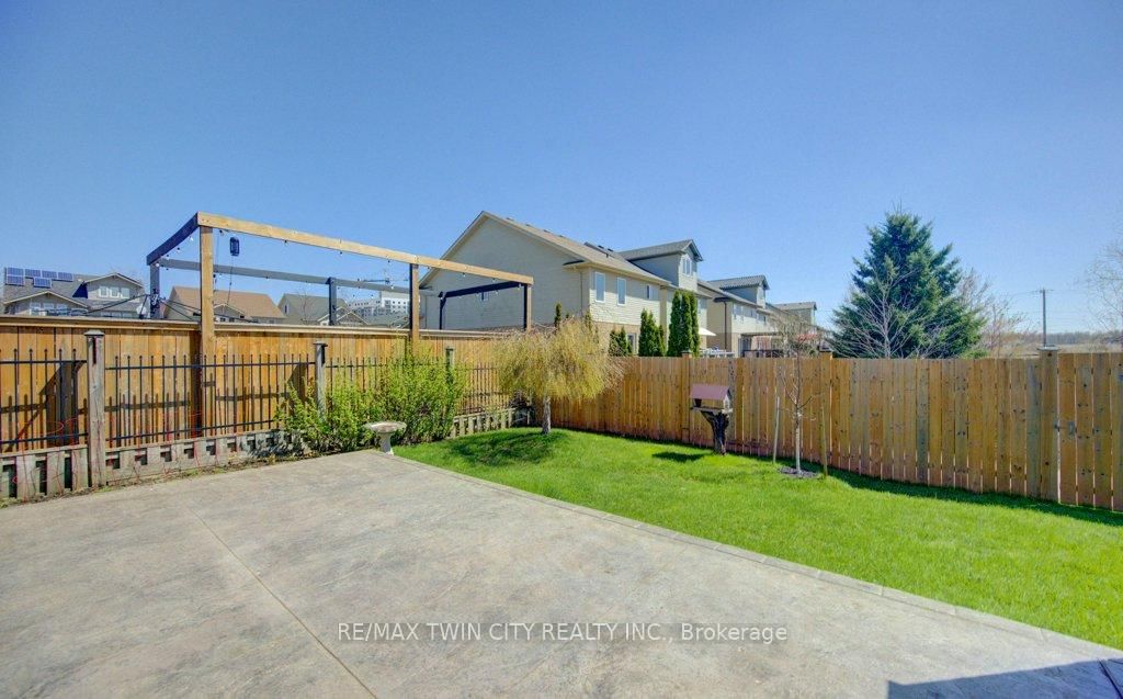 11 Frey Crescent - Photo 38