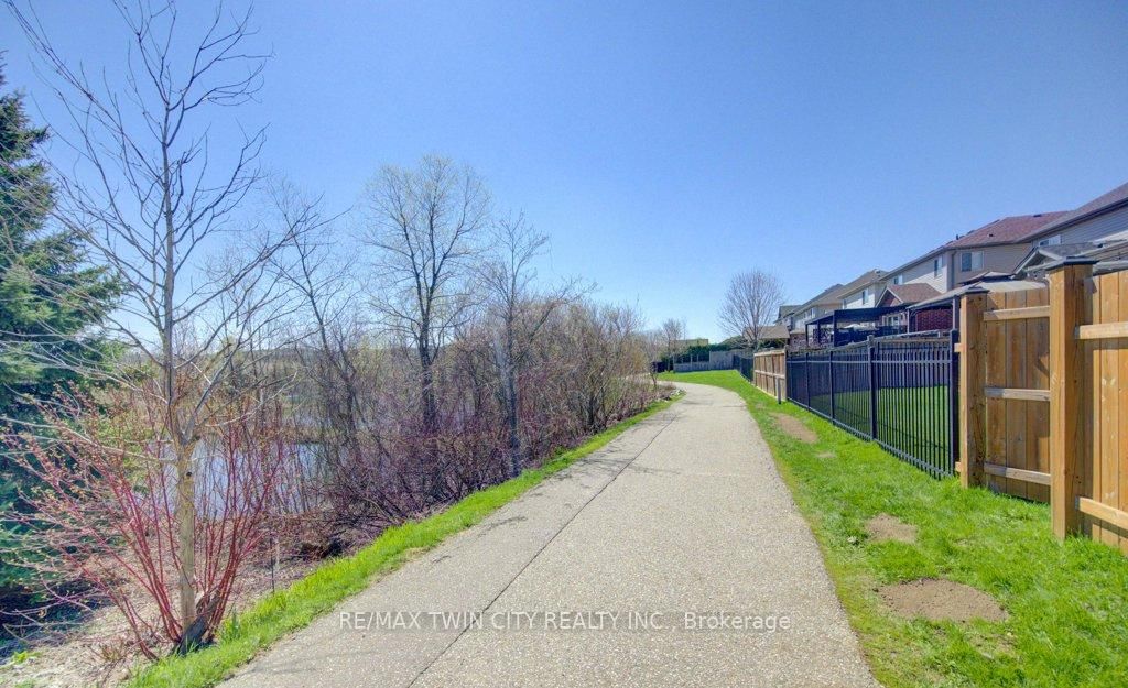 11 Frey Crescent - Photo 39