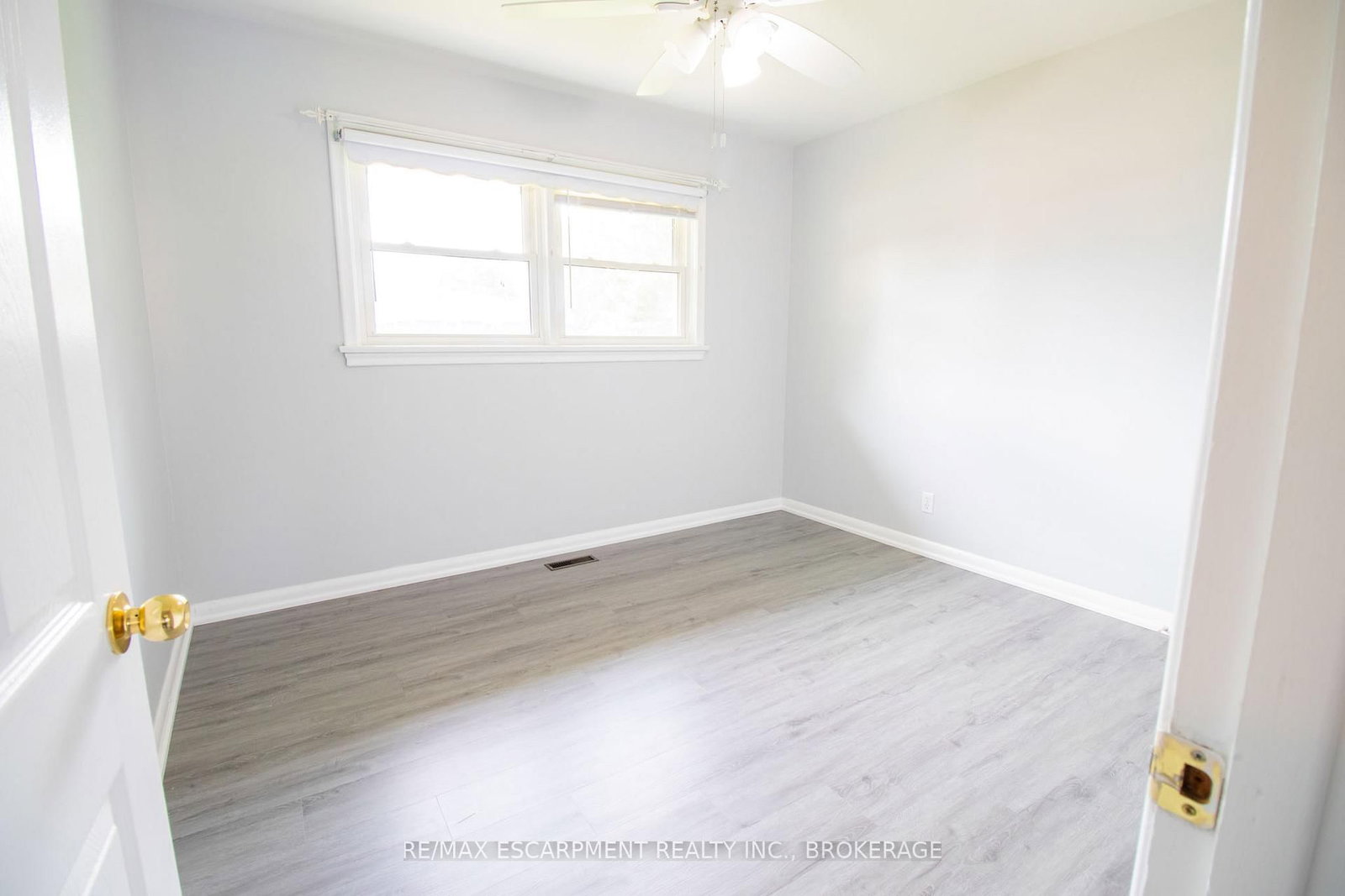 98 James Street E, Unit 1 - Photo 11