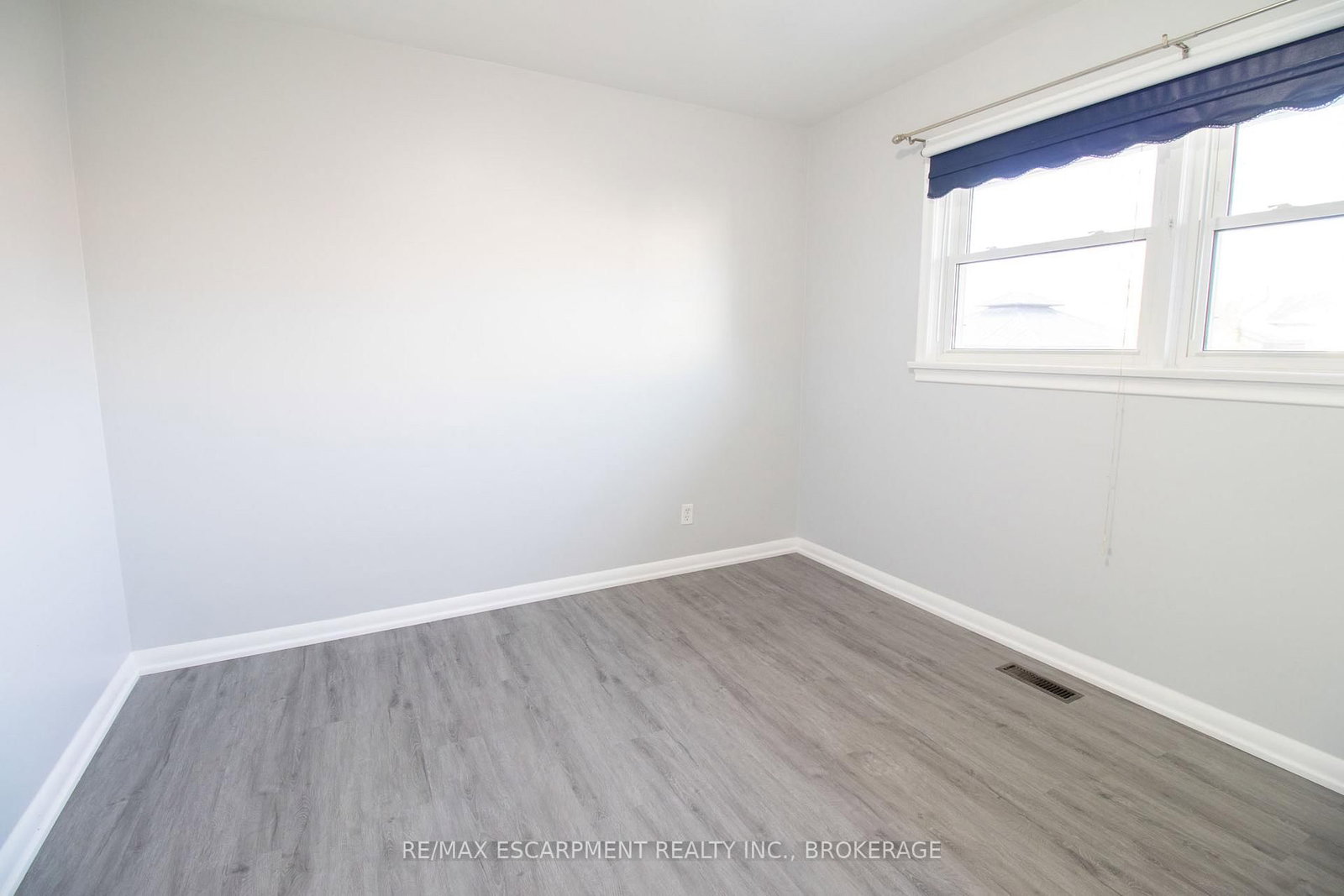 98 James Street E, Unit 1 - Photo 14
