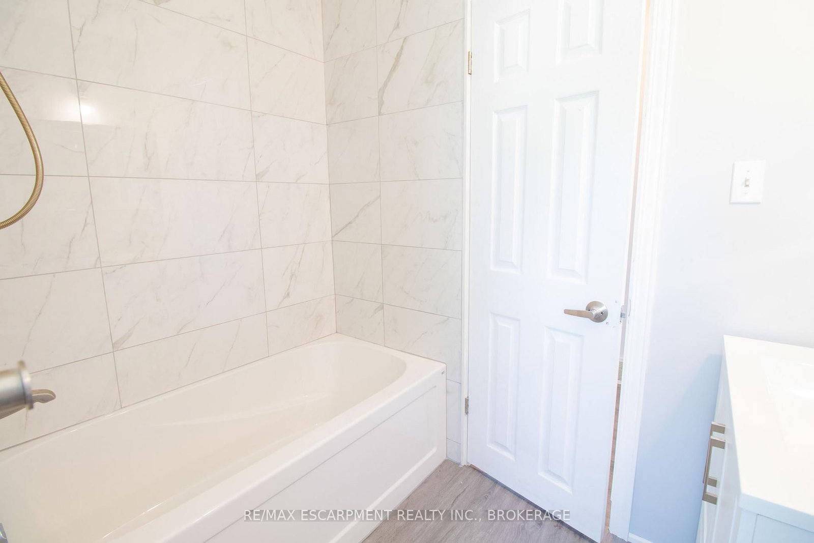 98 James Street E, Unit 1 - Photo 17