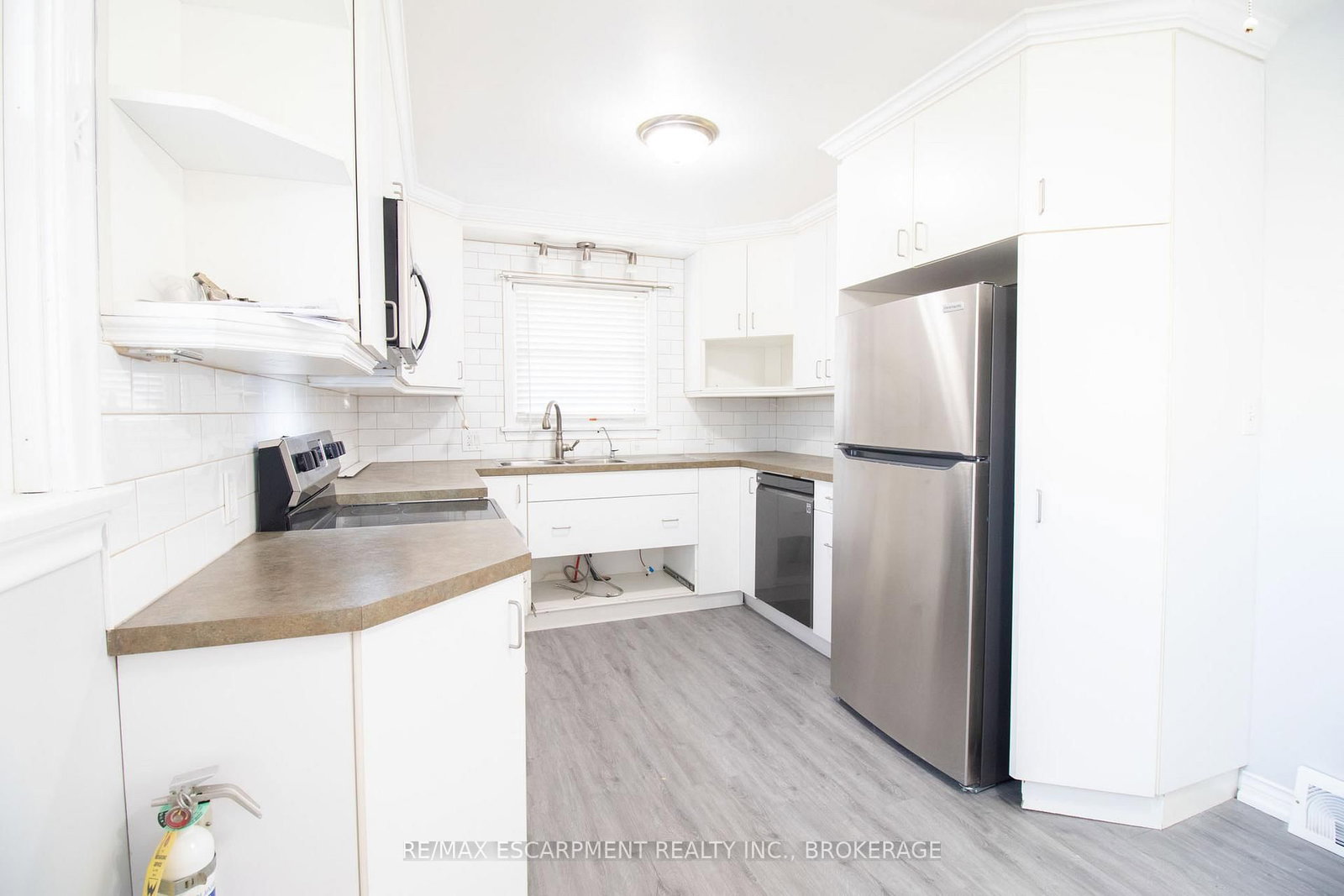 98 James Street E, Unit 1 - Photo 7