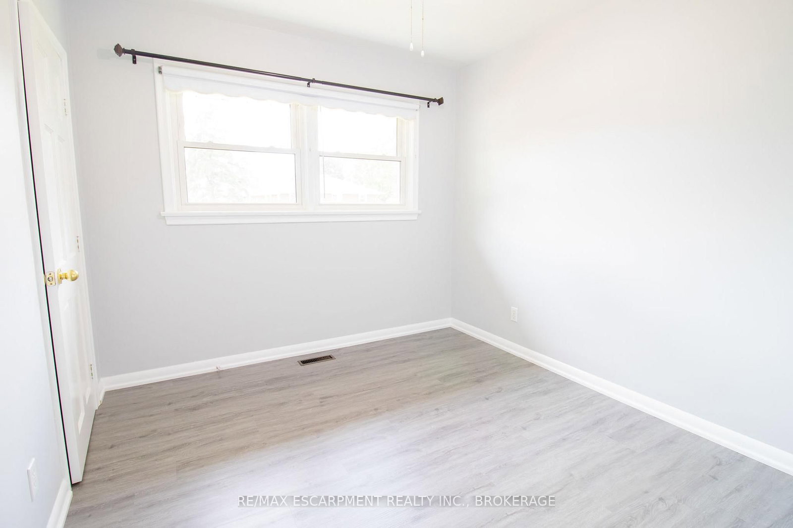 98 James Street E, Unit 1 - Photo 9