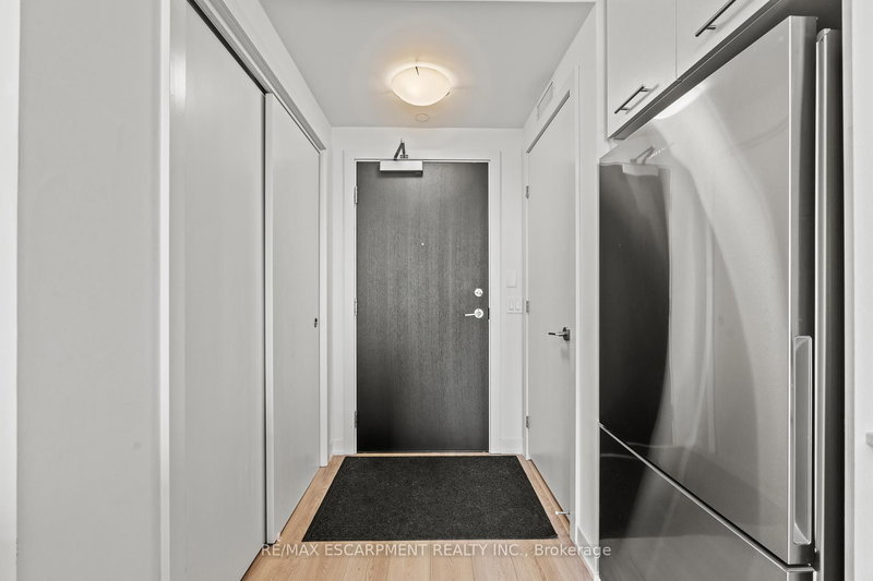 1110 - 385 Winston Rd, Grimsby, L3M 4E8 | Image 3