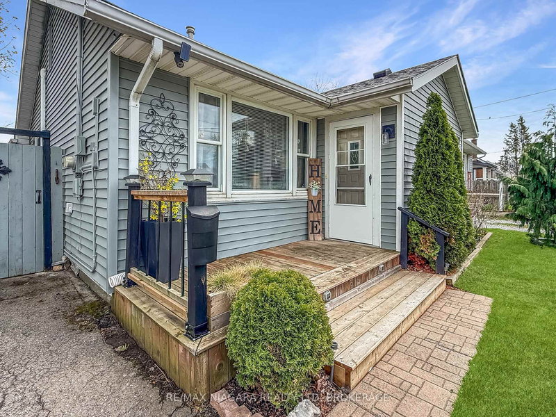 5 Aberdeen Crt, Fort Erie, L2A 3Y7 | Image 2