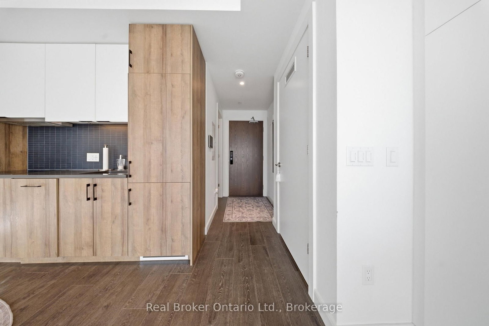 741 King Street W, Unit 107 - Photo 4