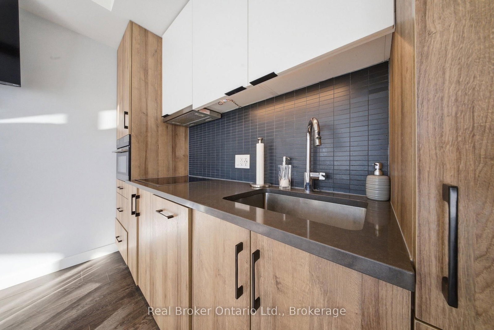 741 King Street W, Unit 107 - Photo 9