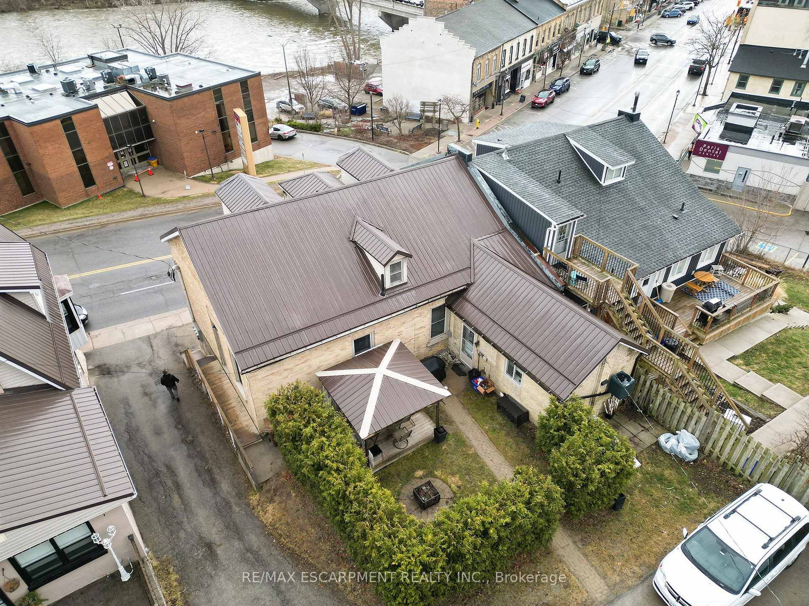 142 N Grand River Street • Brant, ON photo 35